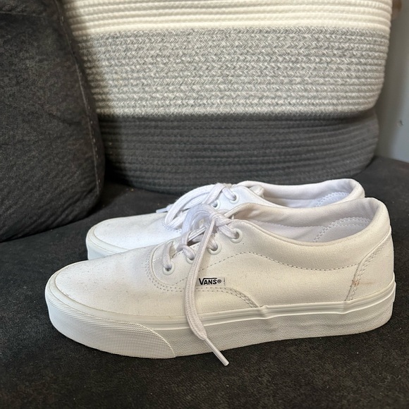 White Vans Sneakers - Picture 1 of 3